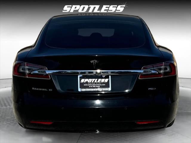 Photo of 2018 Black Tesla Model S