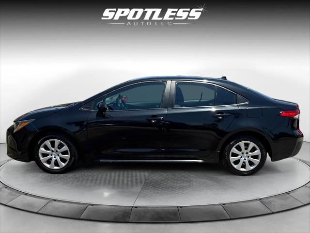 Photo of 2022 Black Sand Pearl Toyota Corolla