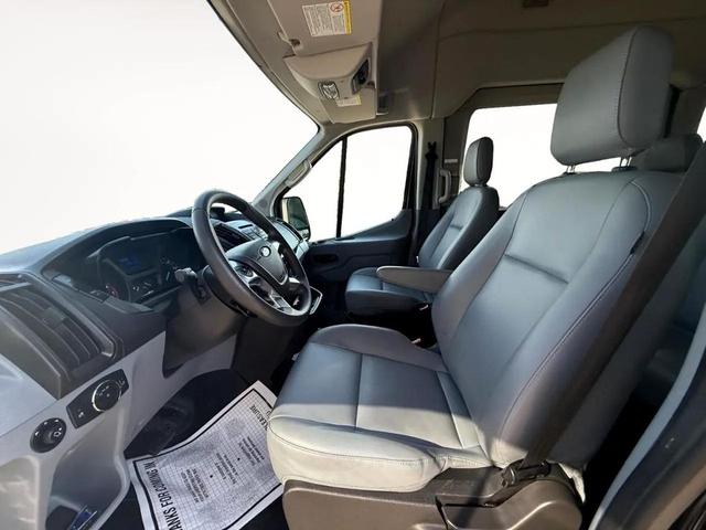 Photo of 2015 Tuxedo Black Metallic Ford Transit-350