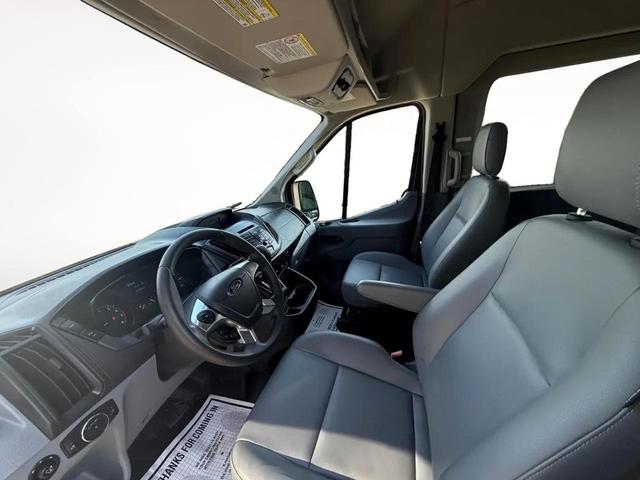 Photo of 2015 Tuxedo Black Metallic Ford Transit-350