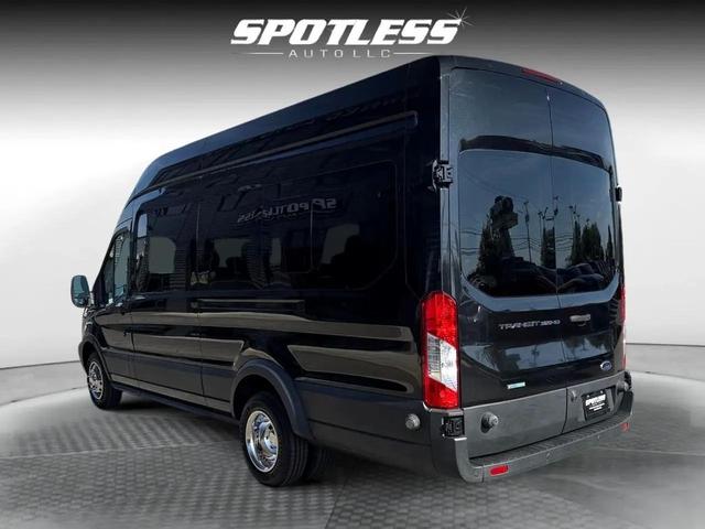 Photo of 2015 Tuxedo Black Metallic Ford Transit-350