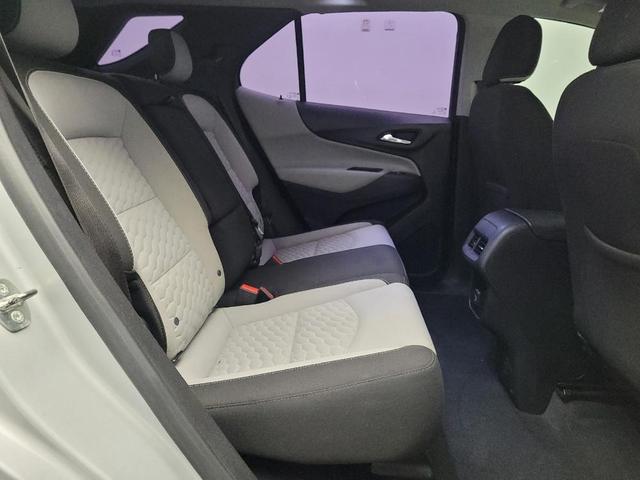 Photo of 2019 Silver Ice Metallic Chevrolet Equinox