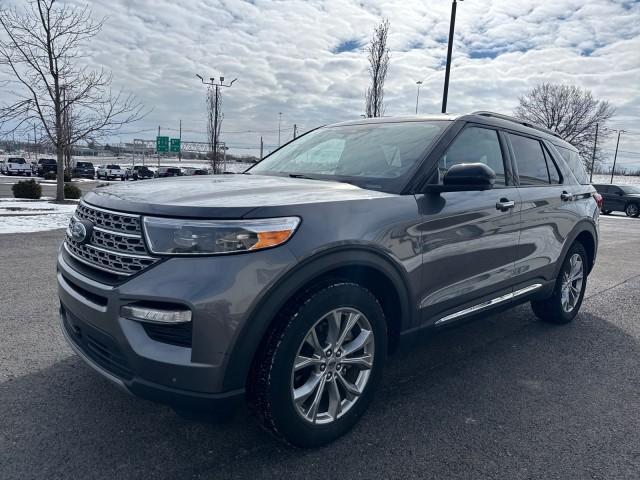 Photo of 2022 Gray Ford Explorer