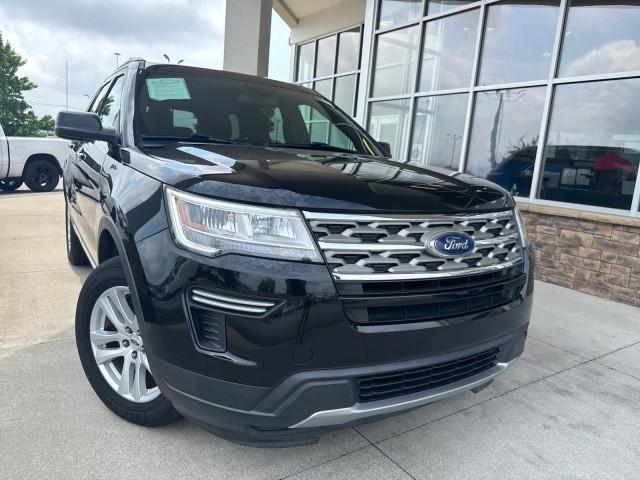 Photo of 2018 Black Ford Explorer
