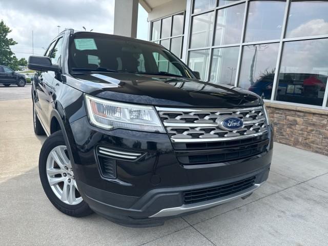 Photo of 2018 Black Ford Explorer