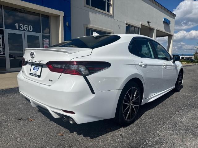 Photo of 2024 White Toyota Camry