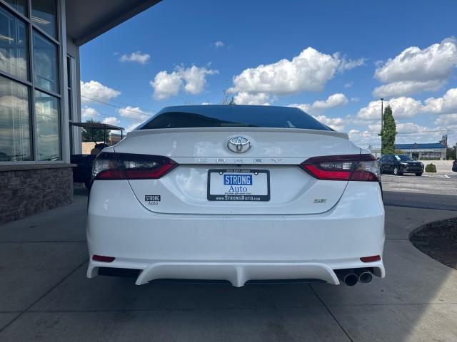 Photo of 2024 White Toyota Camry