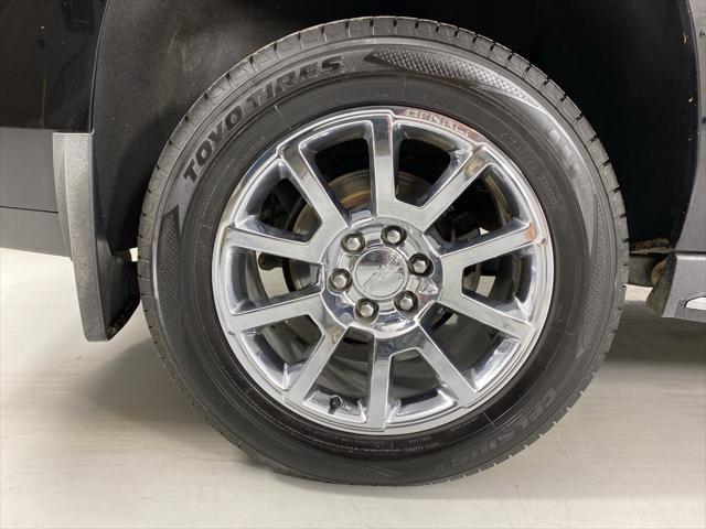 Photo of 2018 Onyx Black GMC Yukon XL