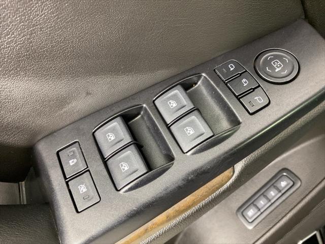 Photo of 2018 Onyx Black GMC Yukon XL