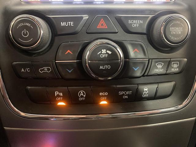 Photo of 2018 Velvet Red Pearlcoat Jeep Grand Cherokee