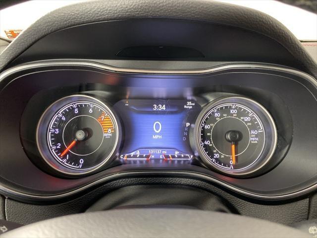 Photo of 2019 Velvet Red Pearlcoat Jeep Cherokee
