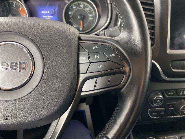 Photo of 2019 Velvet Red Pearlcoat Jeep Cherokee