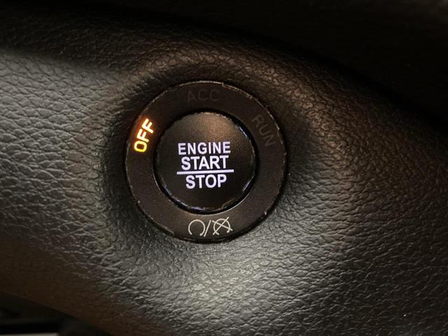Photo of 2019 Diamond Black Crystal Pearlcoat Jeep Cherokee