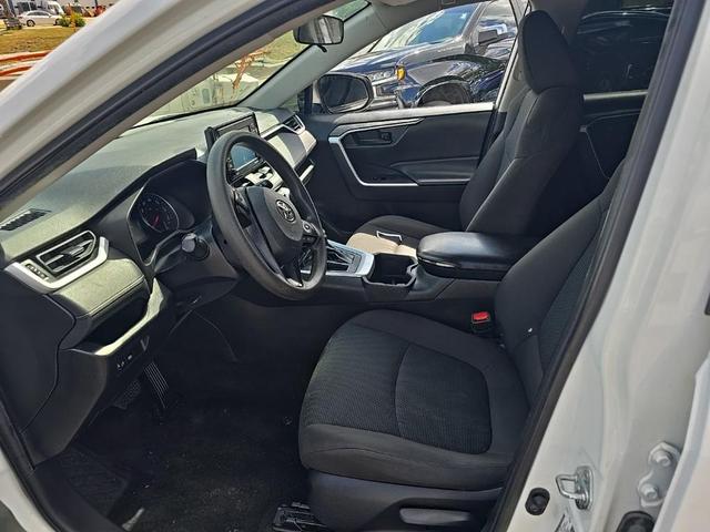 Photo of 2022 White Toyota RAV4