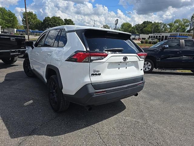 Photo of 2022 White Toyota RAV4