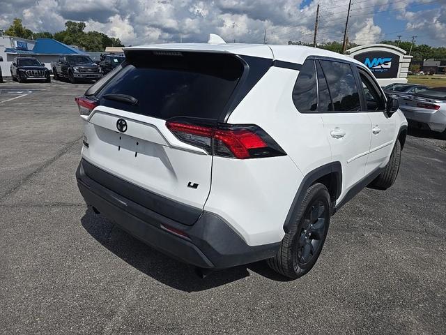 Photo of 2022 White Toyota RAV4