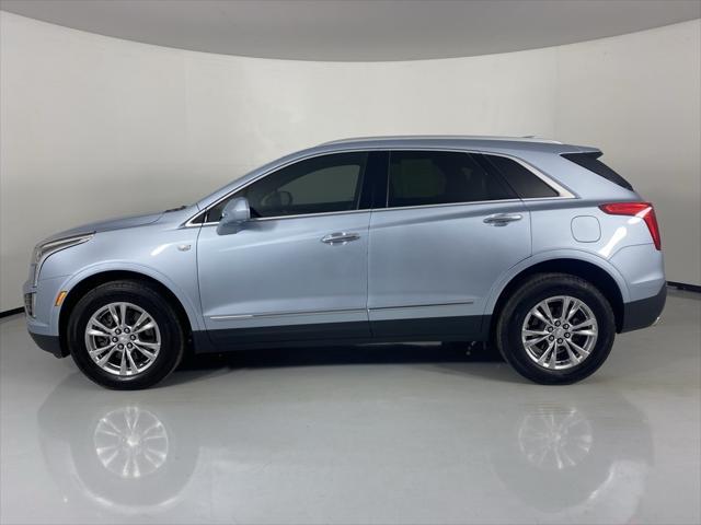 Photo of 2017 Silver Moonlight Metallic Cadillac XT5