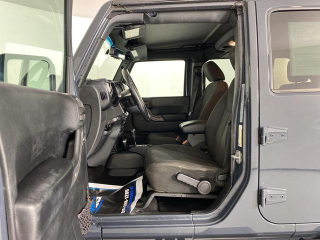 Photo of 2017 Rhino Clearcoat Jeep Wrangler Unlimited