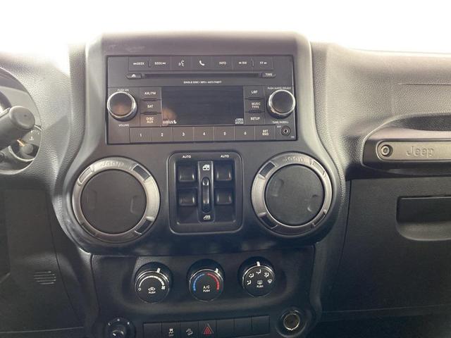 Photo of 2017 Rhino Clearcoat Jeep Wrangler Unlimited