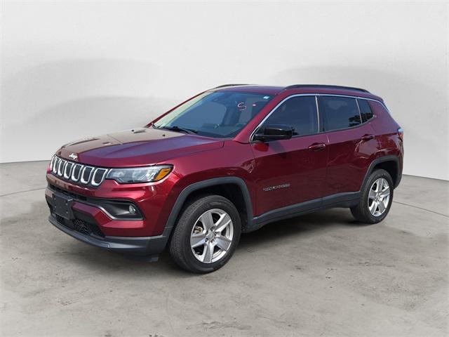 Photo of 2022 Velvet Red Pearlcoat Jeep Compass