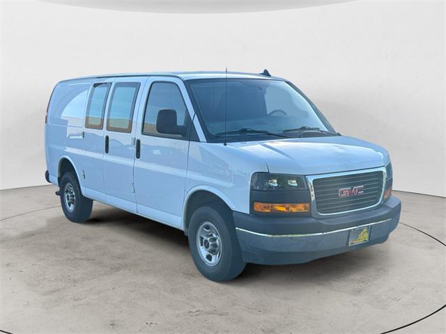 2022 GMC Savana 2500