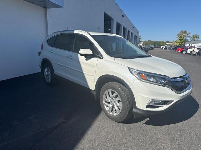 Photo of 2016 White Diamond Pearl Honda CR-V