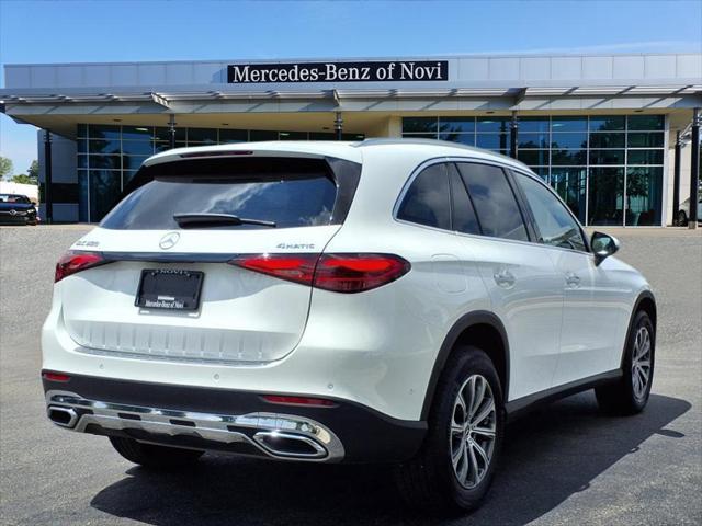Photo of 2024 Polar White Mercedes-Benz GLC 300