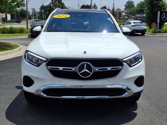 Photo of 2024 Polar White Mercedes-Benz GLC 300
