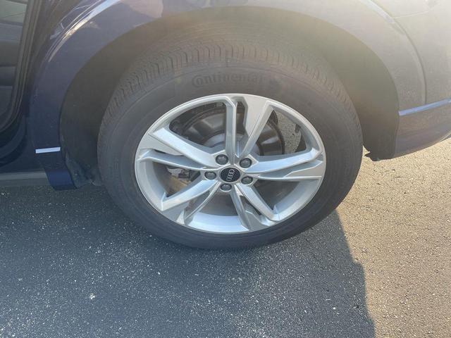 Photo of 2021 Blue Metallic Audi Q3