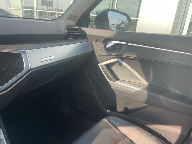 Photo of 2021 Blue Metallic Audi Q3