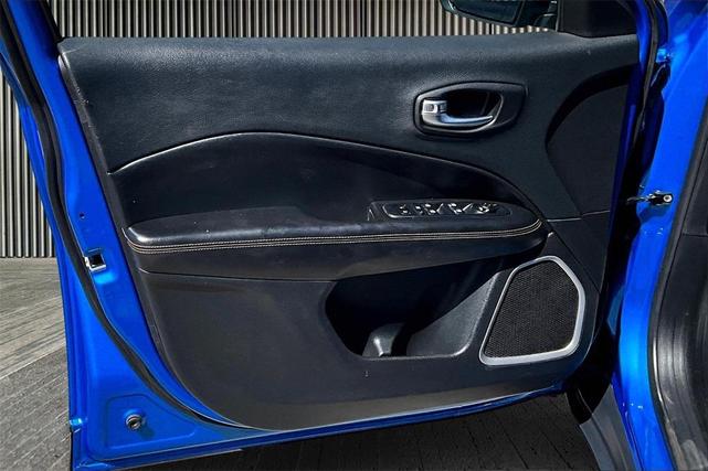Photo of 2021 Laser Blue Jeep Compass