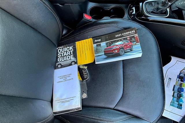 Photo of 2021 Laser Blue Jeep Compass