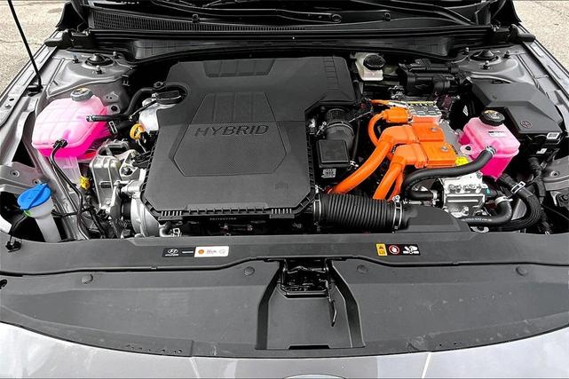 Photo of 2025 Metal Hyundai ELANTRA HEV