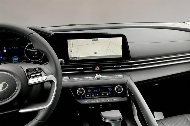 Photo of 2025 Metal Hyundai ELANTRA HEV