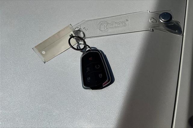 Photo of 2019 Crystal White Tri-Coat Cadillac XT5