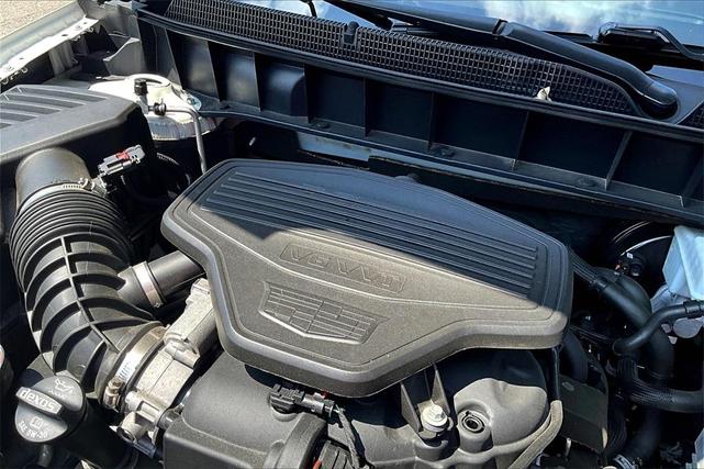 Photo of 2019 Crystal White Tri-Coat Cadillac XT5