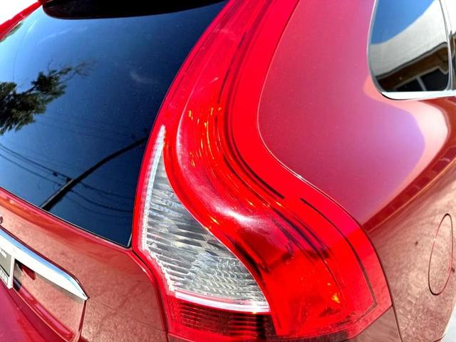 Photo of 2016 Flamenco Red Metallic Volvo XC60