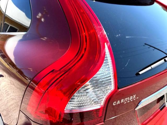 Photo of 2016 Flamenco Red Metallic Volvo XC60