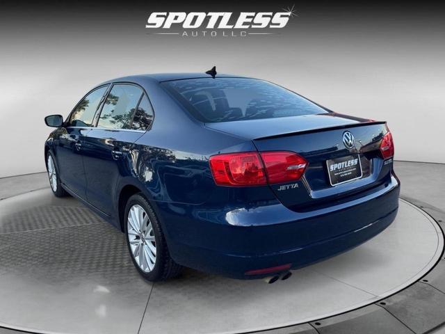 Photo of 2012 Dark Blue Volkswagen Jetta