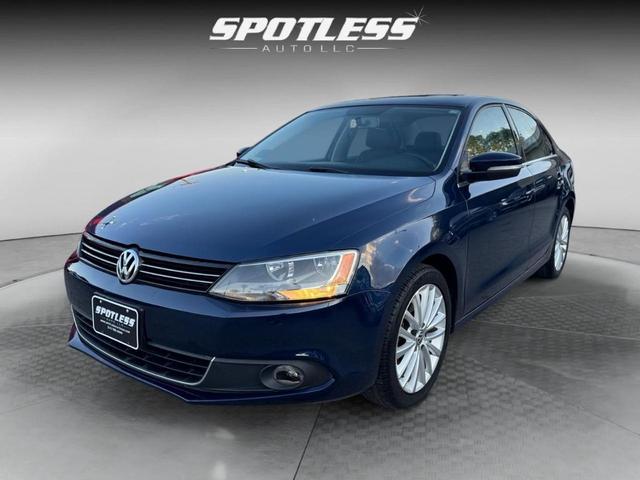 Photo of 2012 Dark Blue Volkswagen Jetta