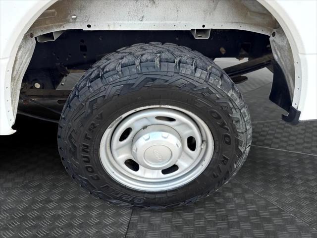 Photo of 2019 Oxford White Ford F-250