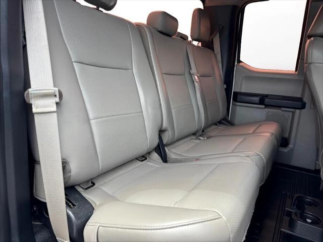 Photo of 2019 Oxford White Ford F-250
