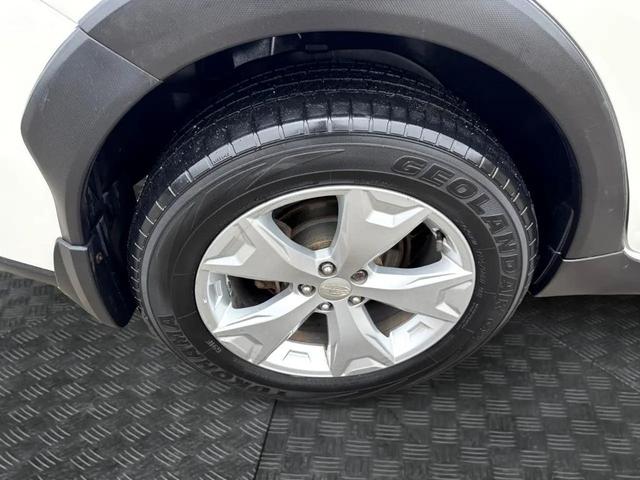 Photo of 2013 Satin White Pearl Subaru XV Crosstrek