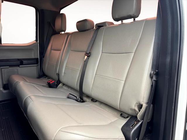 Photo of 2021 Oxford White Ford F-250
