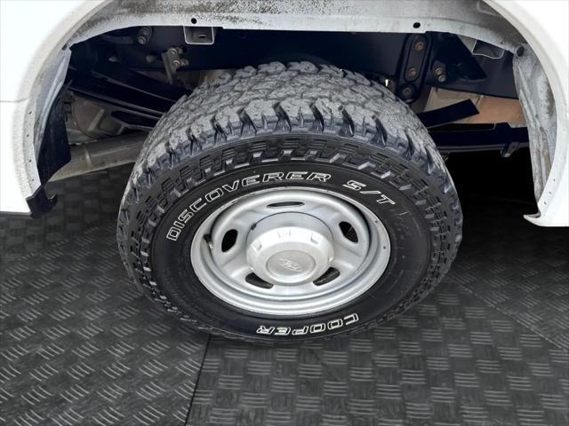 Photo of 2021 Oxford White Ford F-250