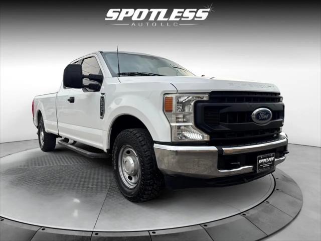 Photo of 2021 Oxford White Ford F-250