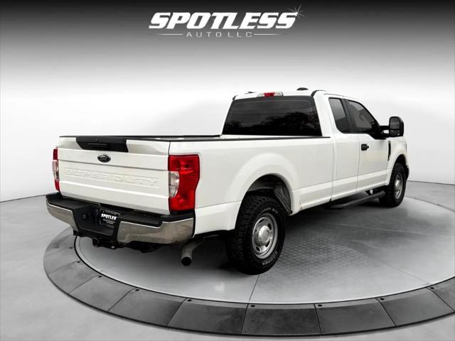 Photo of 2021 Oxford White Ford F-250