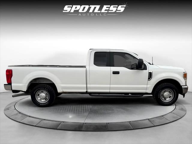 Photo of 2021 Oxford White Ford F-250