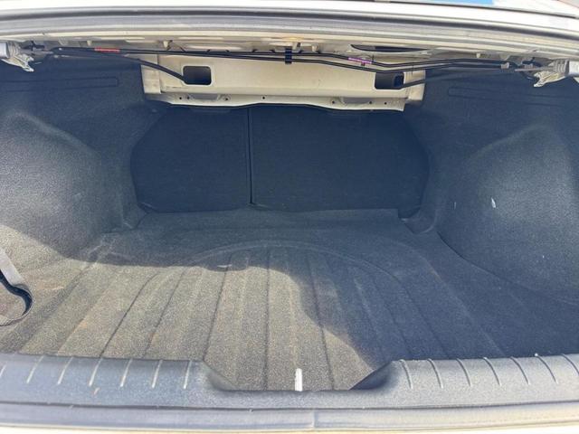 Photo of 2021 Ceramic White Hyundai ELANTRA