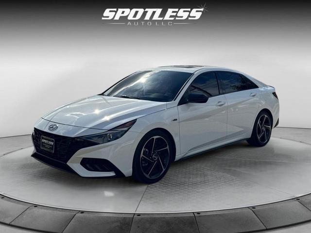 Photo of 2021 Ceramic White Hyundai ELANTRA